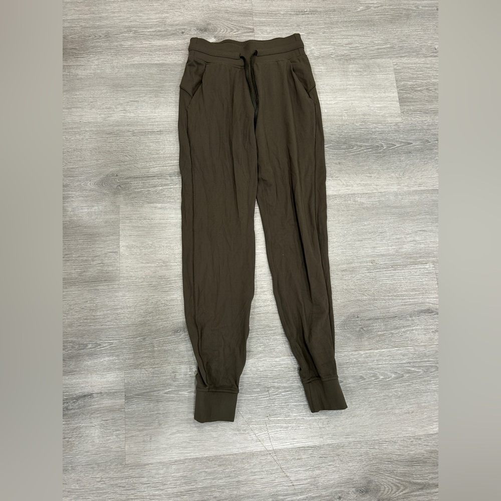 Lululemon army green align Jogger Pants